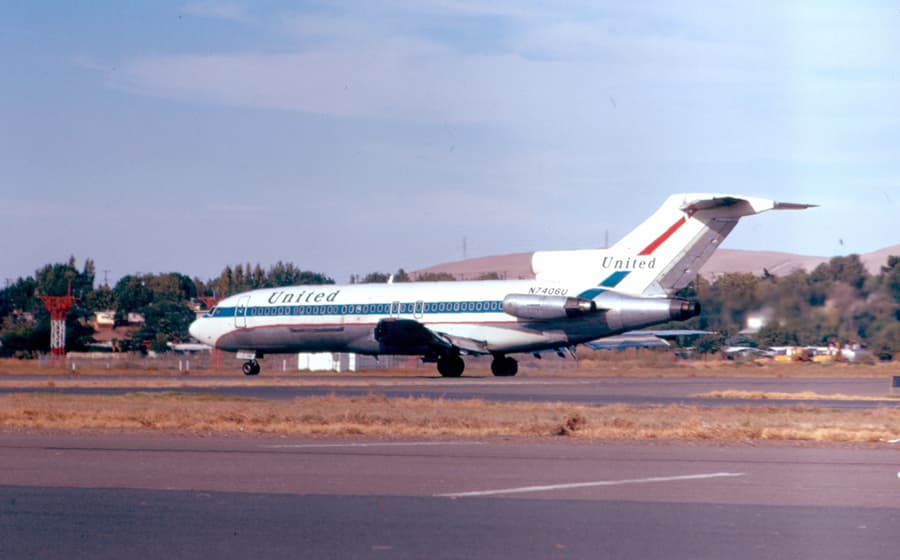 N7406U - Aircraft