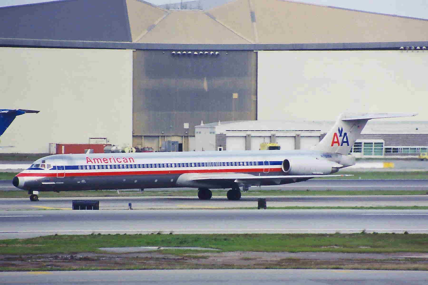 N7517A — Aircraft