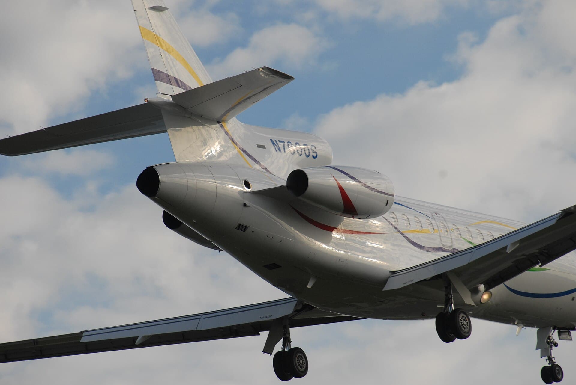 N7600S — Business jet