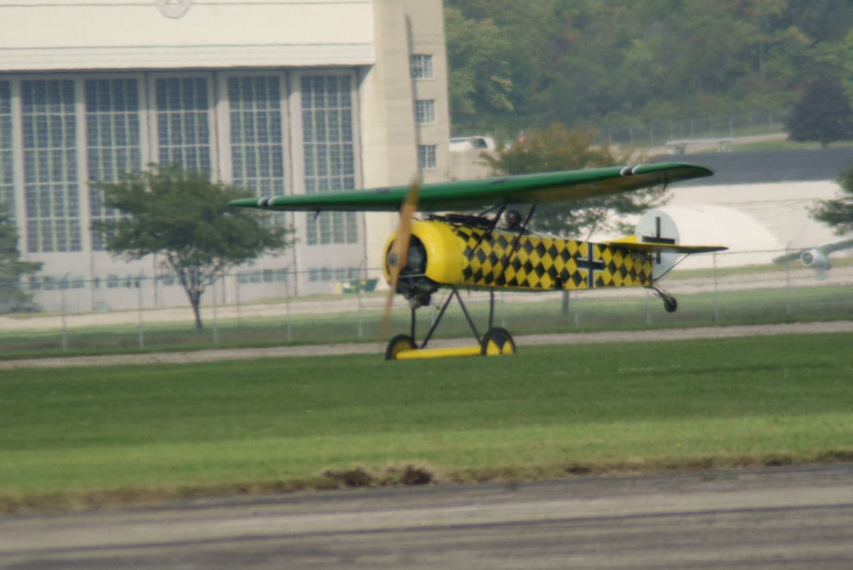 - Single-engine aircraft