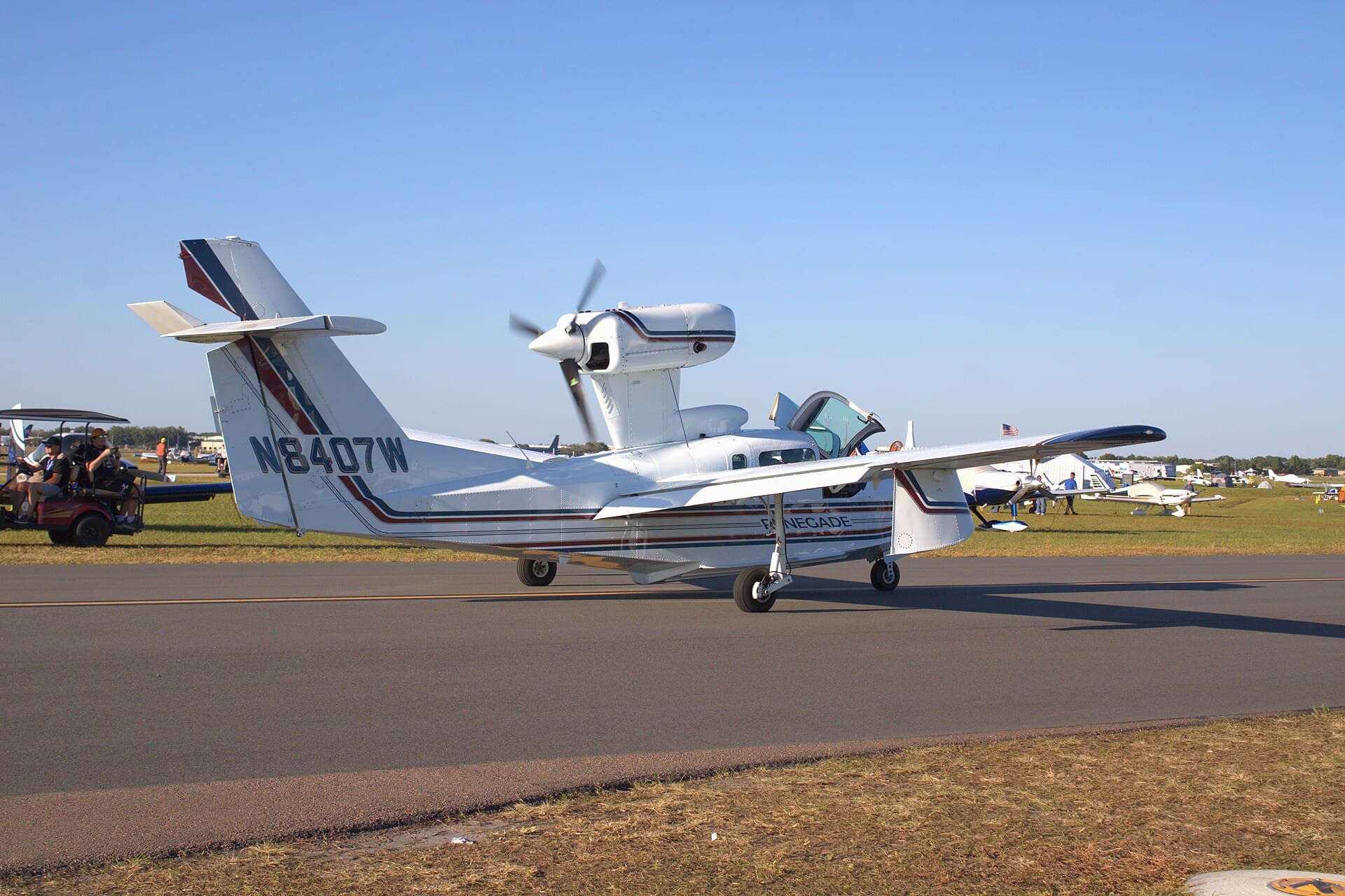 N8407W - Single-engine aircraft