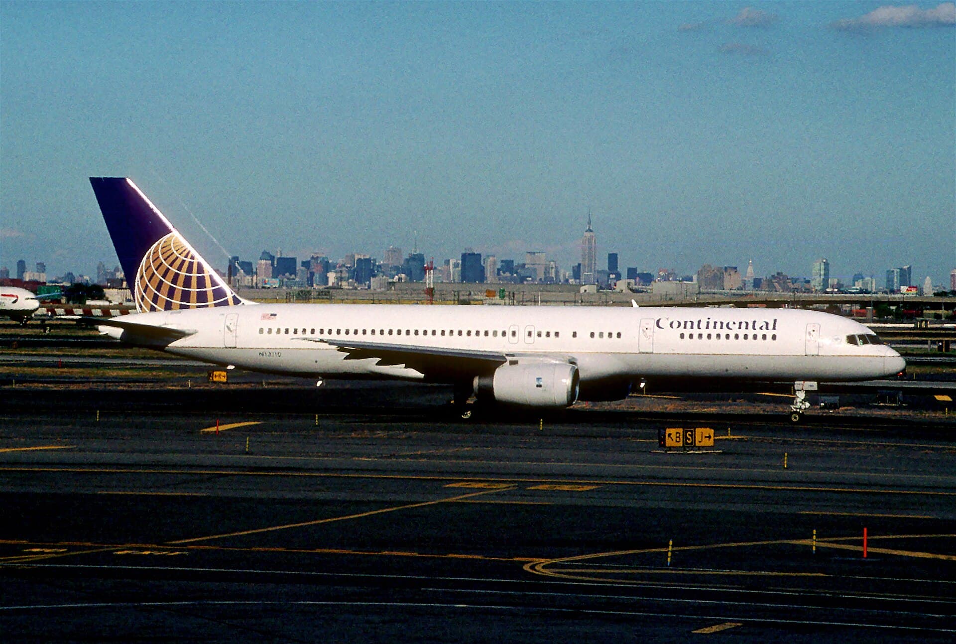 N13110 - Boeing