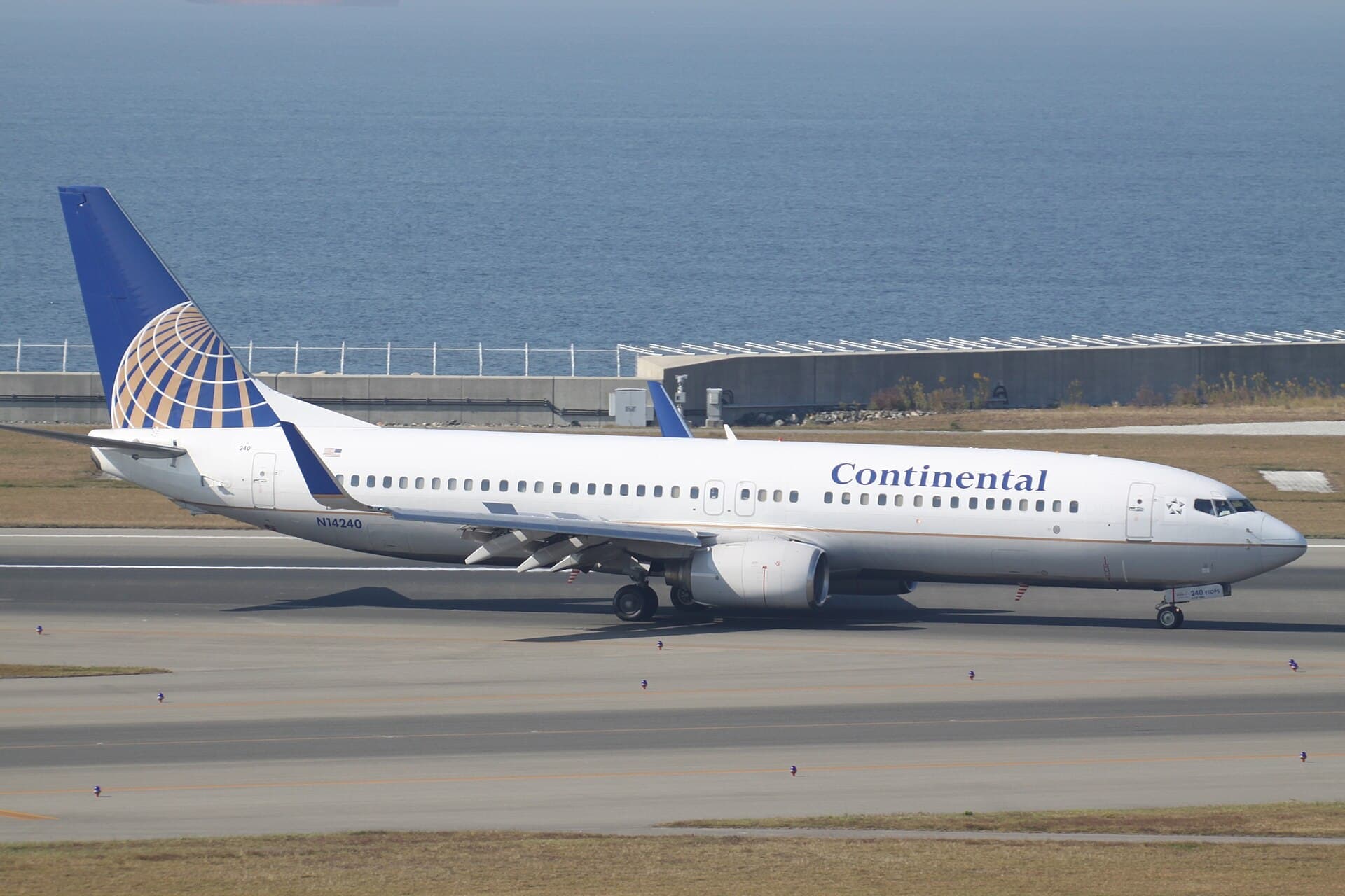 N14240 - Boeing