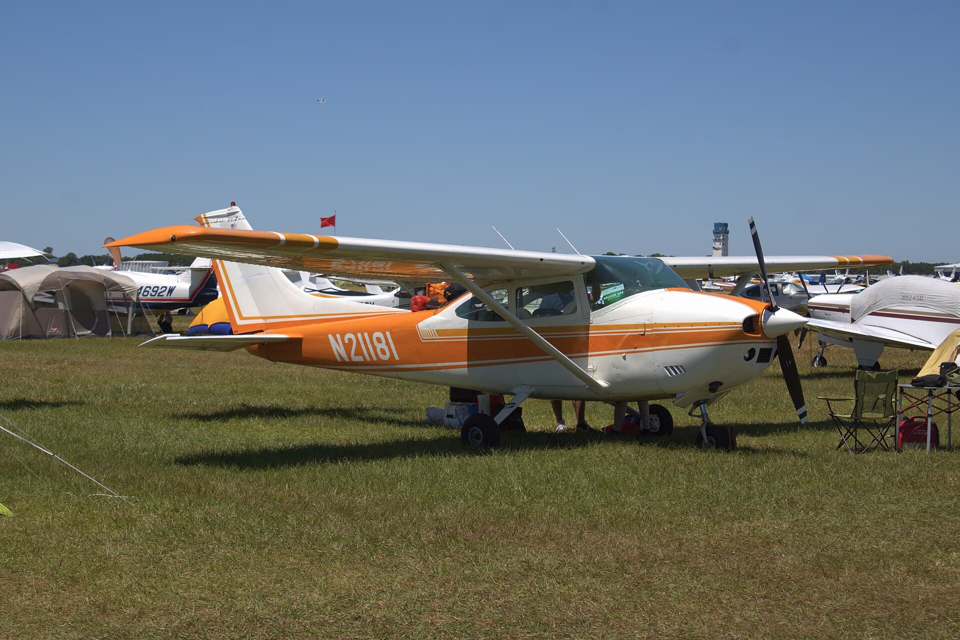 N21181 - Single-engine aircraft