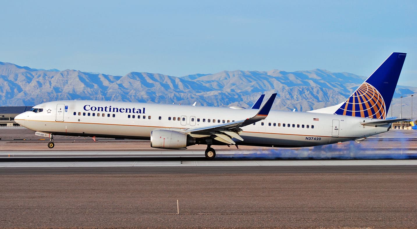 N37420 - Boeing