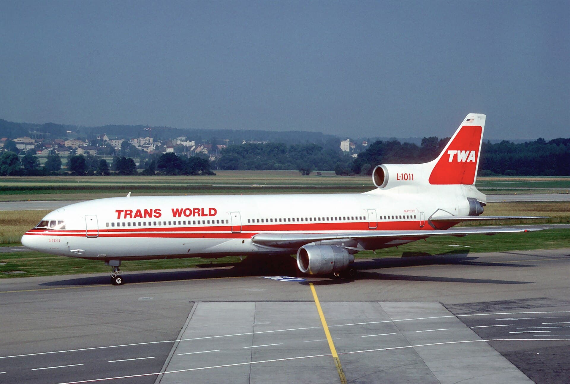 N41020 - Aircraft