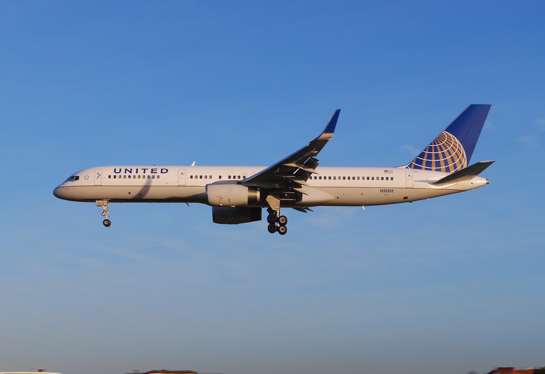 N58101 - Twin-engine aircraft