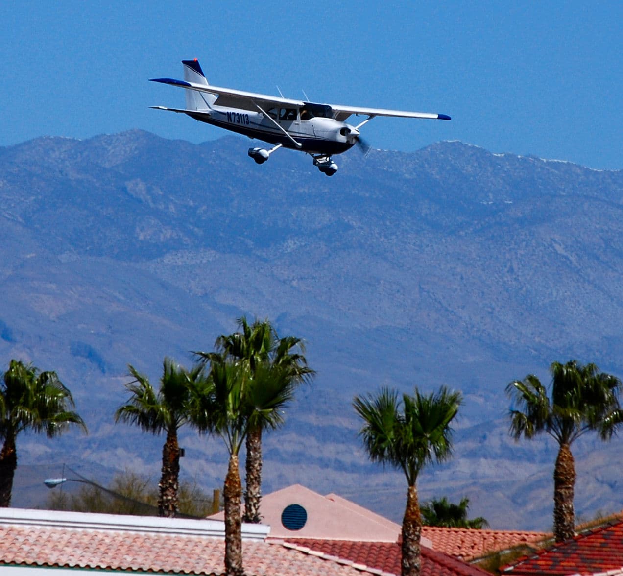 N73113 - Single-engine aircraft