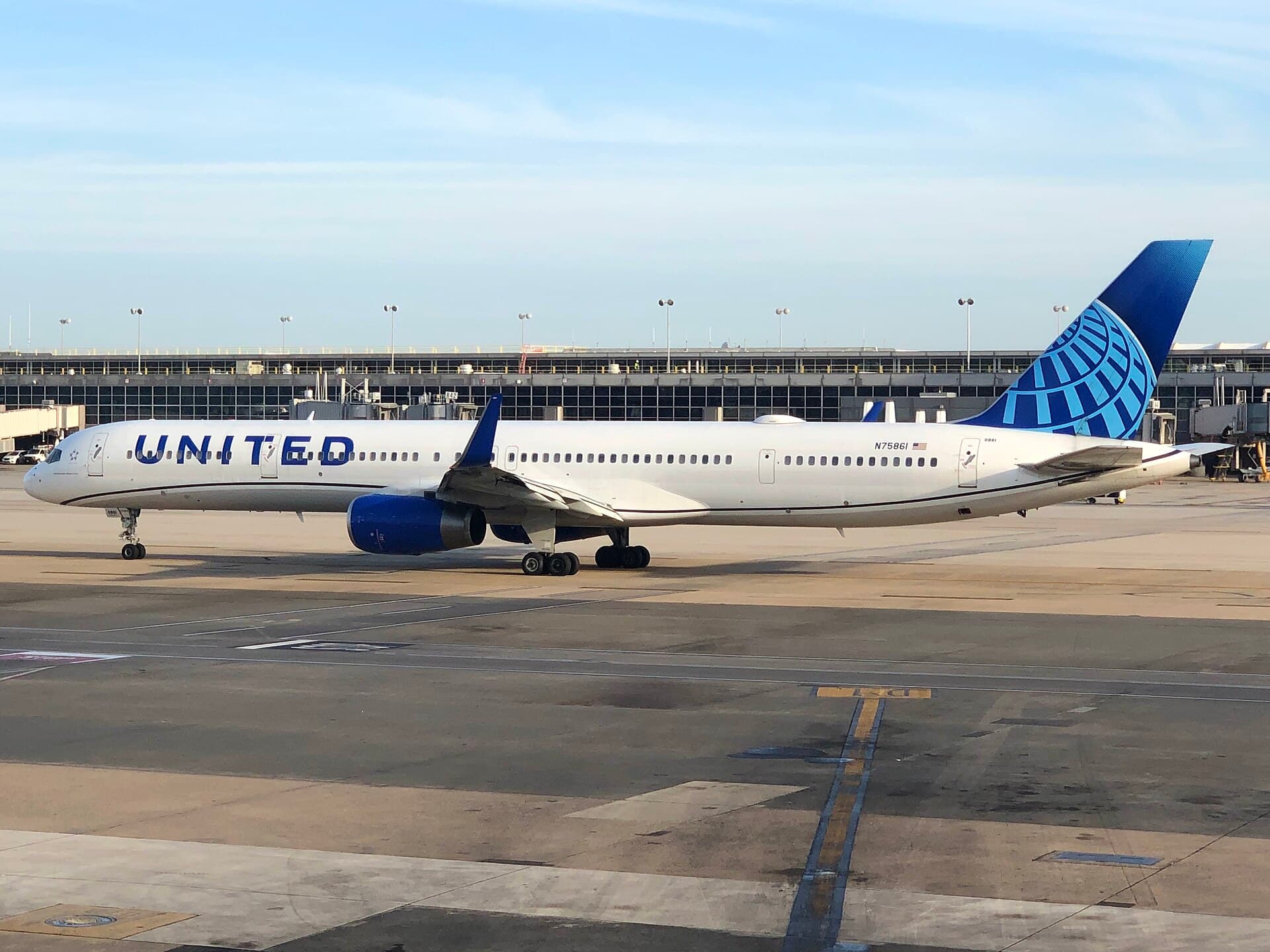 N75861 - Boeing