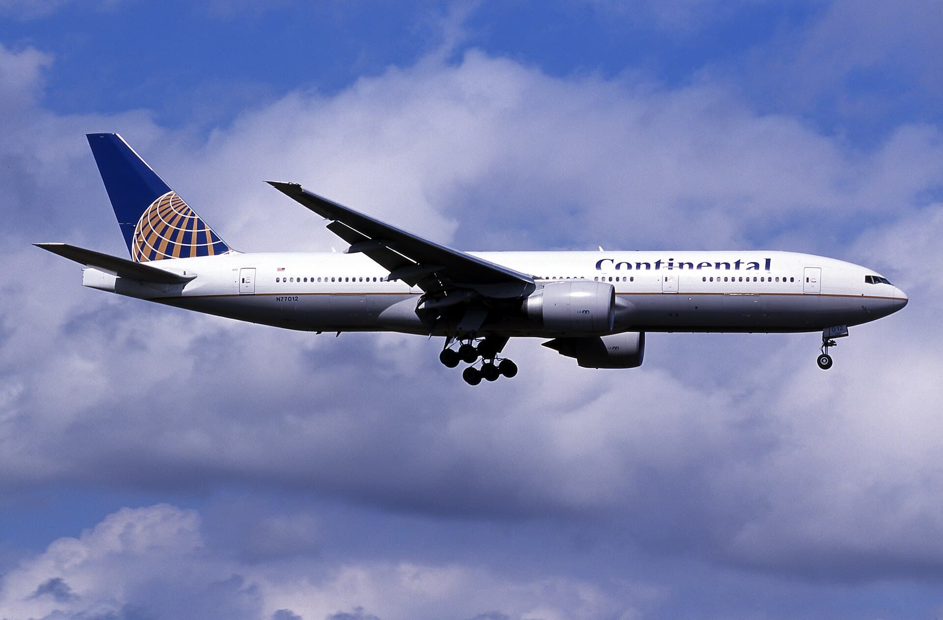 N77012 - Boeing