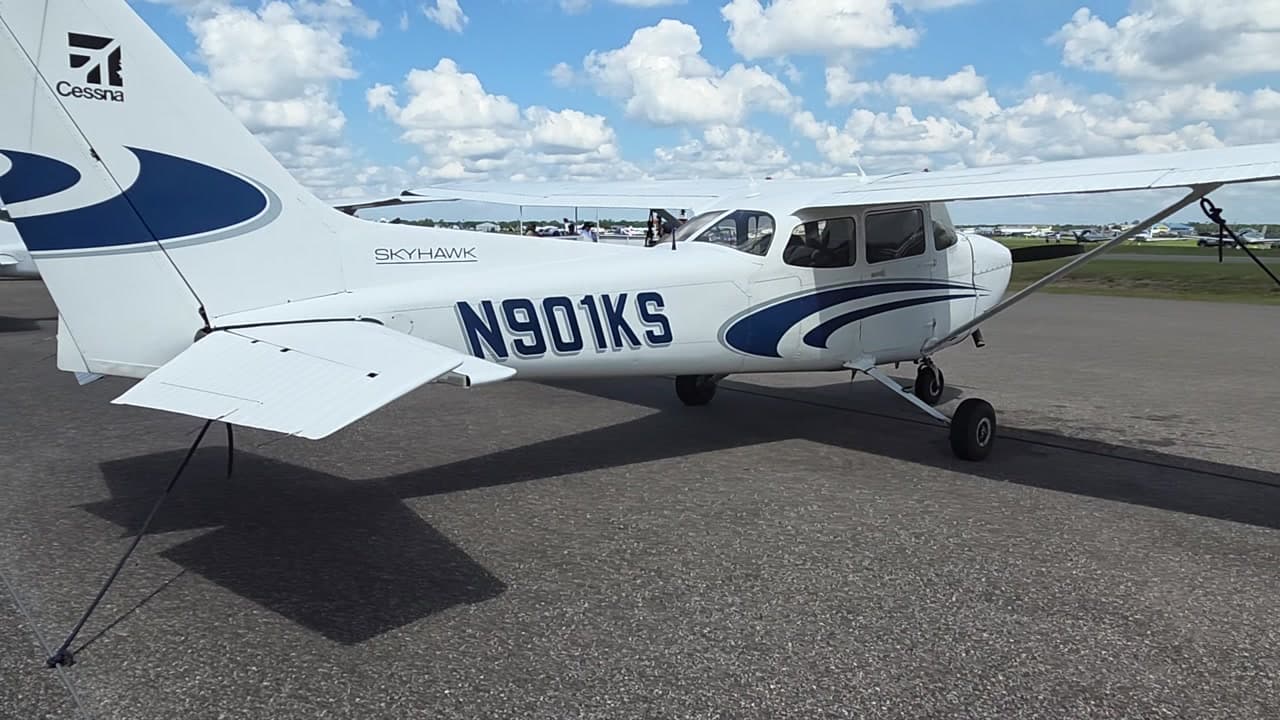 N901KS at KLAL