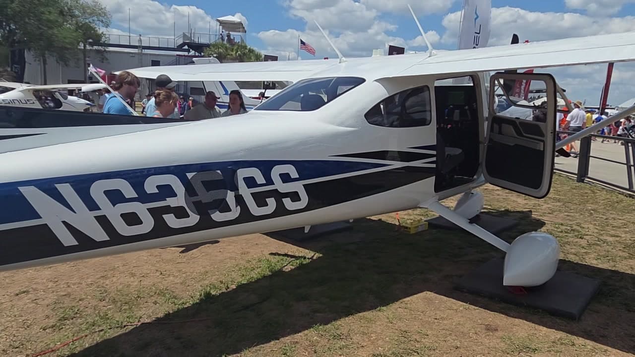 N633CS at KLAL