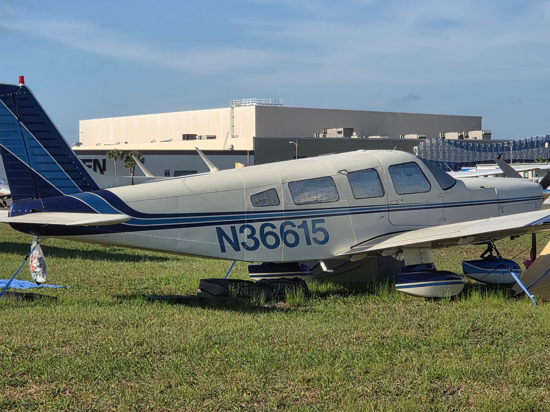 N36615 — Piper PA-32-300