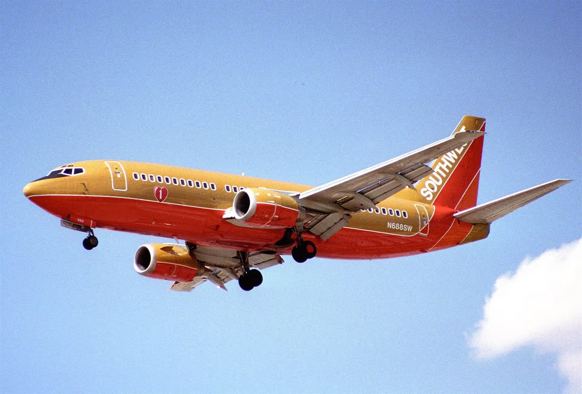N688SW — Boeing