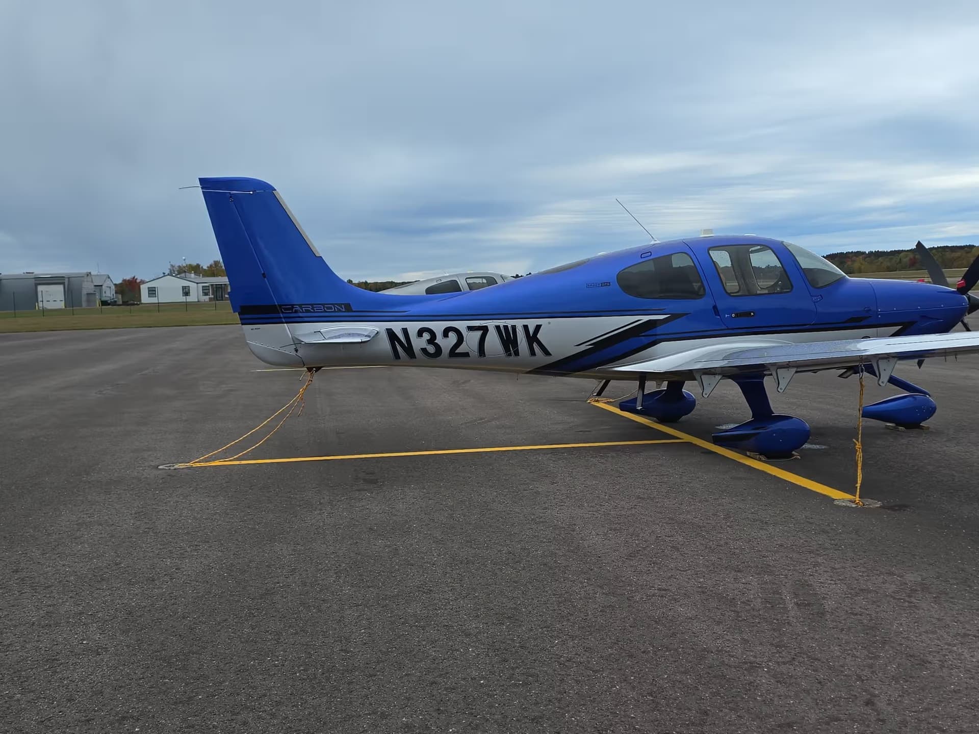 N327WK — Cirrus Design Corp SR22T at Houghton County Memorial Airport