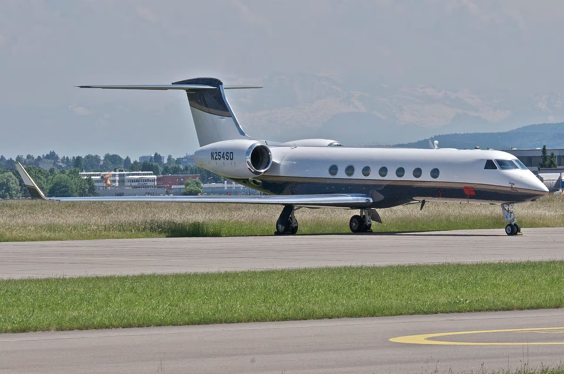 N254SD — Business jet