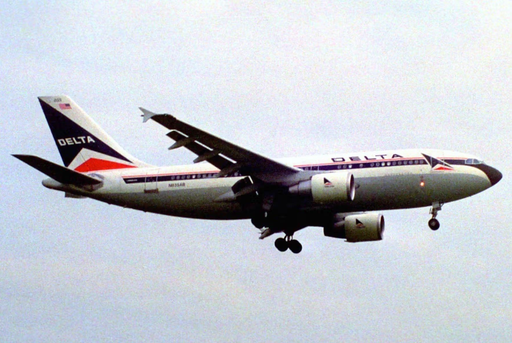N835AB — Lockheed