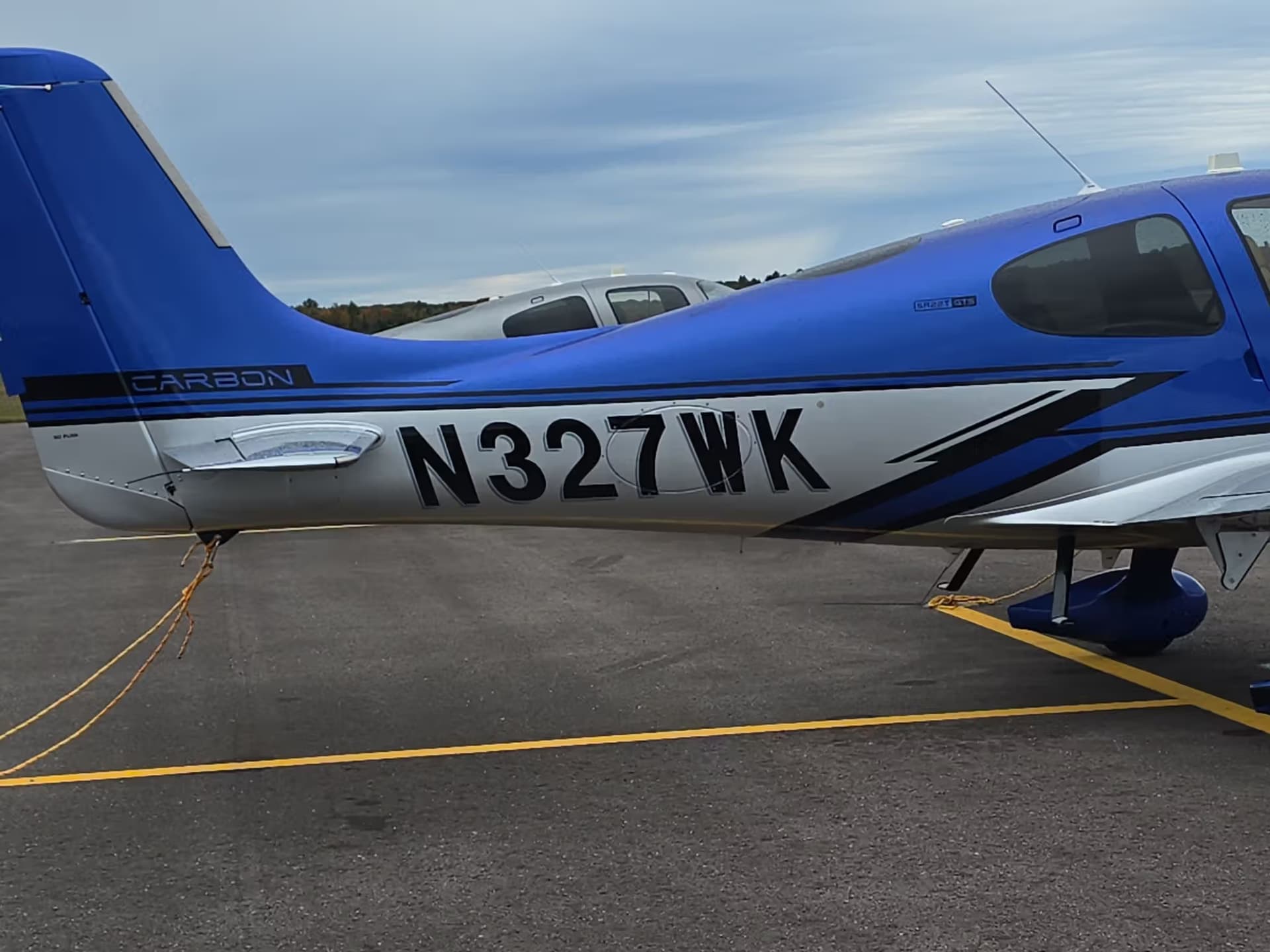 N327WK — Cirrus Design Corp SR22T at Houghton County Memorial Airport