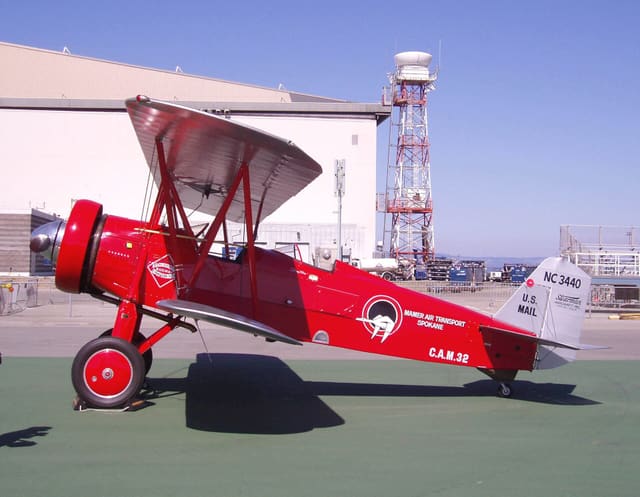 - Single-engine aircraft