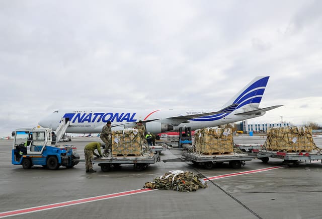 N702CA — Boeing