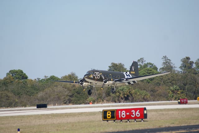 - Twin-engine aircraft