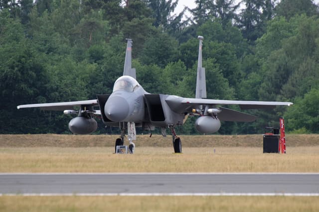 - Twin-engine aircraft