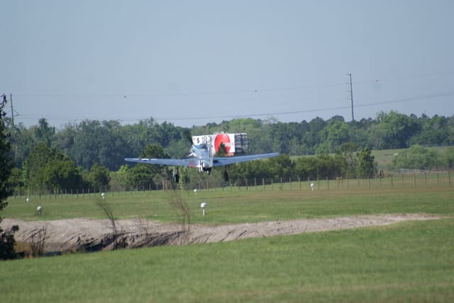 - Single-engine aircraft