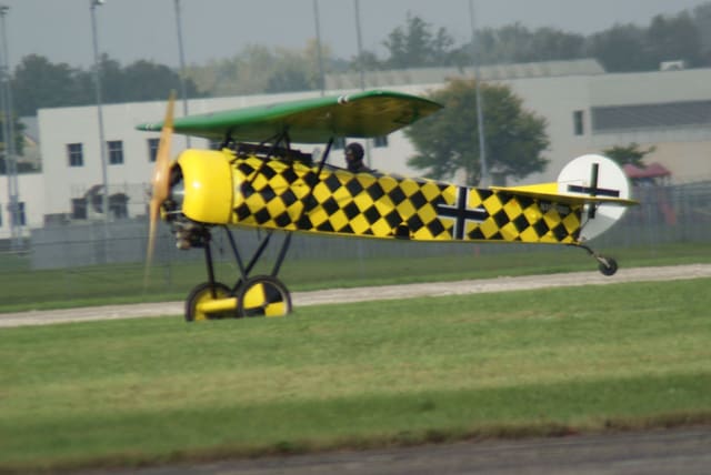 - Single-engine aircraft