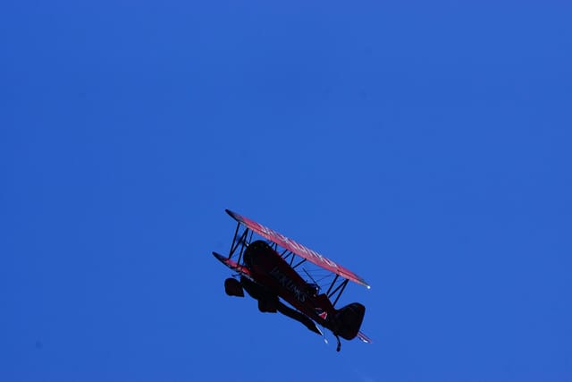 - Single-engine aircraft