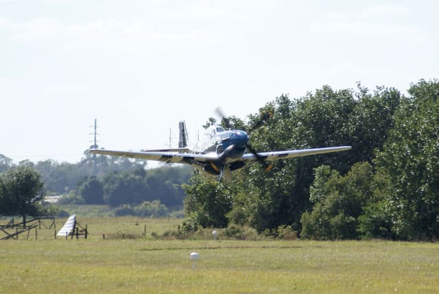 - Single-engine aircraft