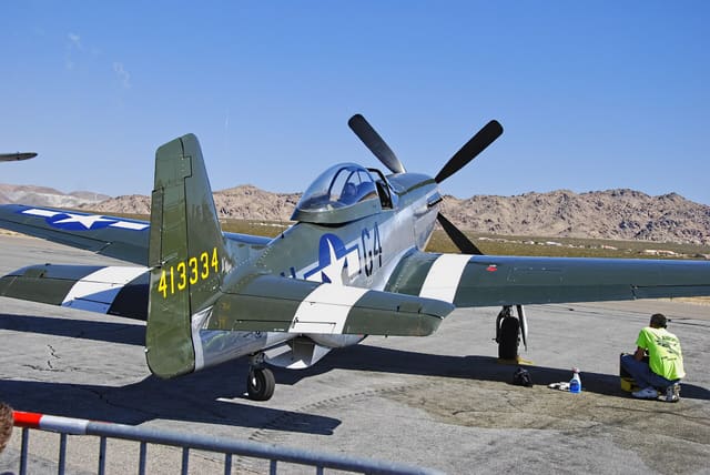 - Single-engine aircraft