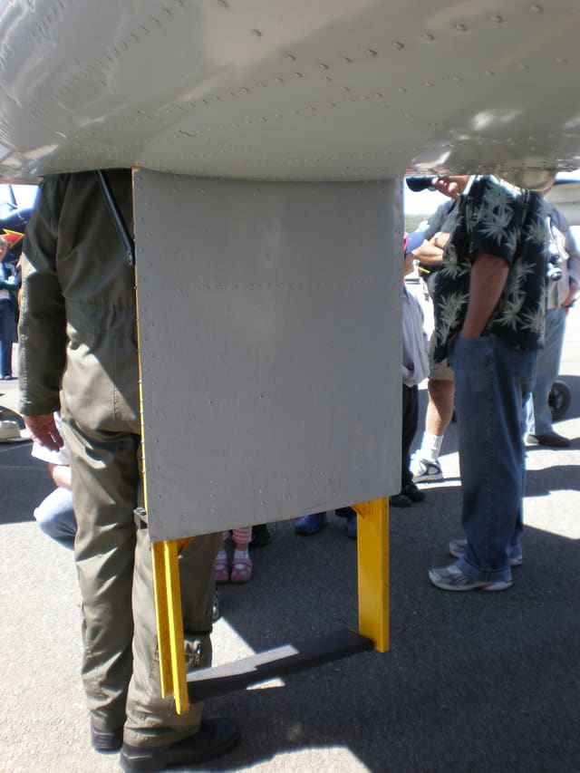 - Aircraft