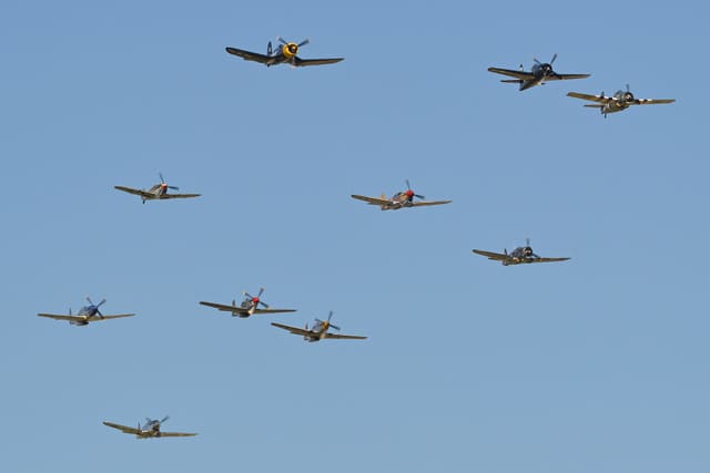 - Single-engine aircraft