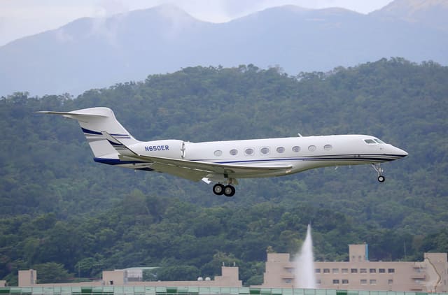 N650ER — Gulfstream