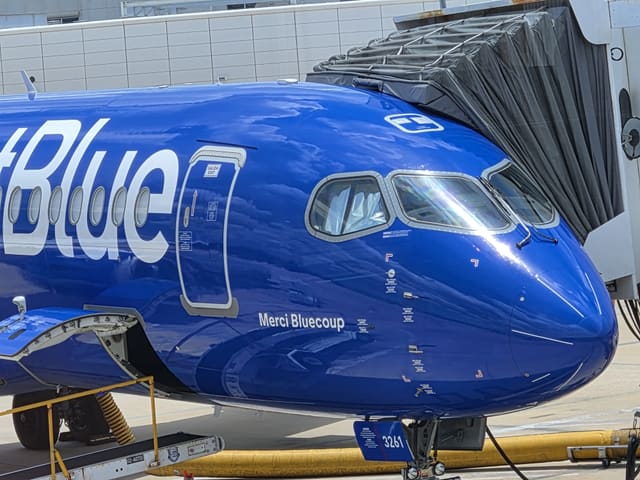 N3261J - Airbus A220-100