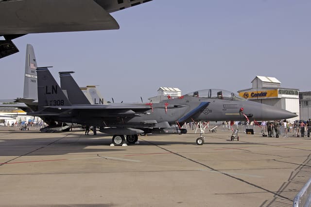 - Twin-engine aircraft