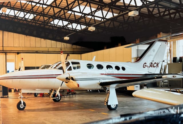 G-JACK — Twin-engine aircraft
