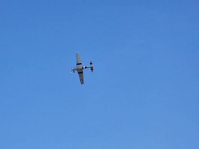 - Single-engine aircraft