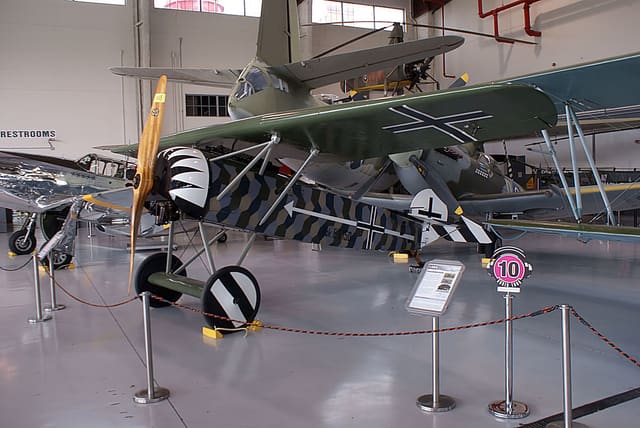 - Single-engine aircraft