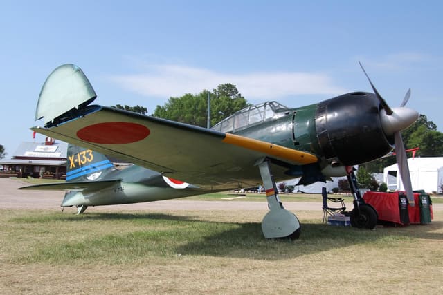 - Single-engine aircraft
