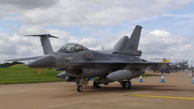 - Single-engine aircraft