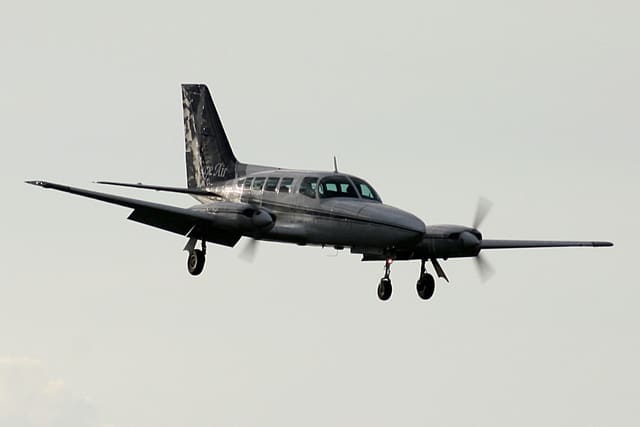 N7037E — Cessna