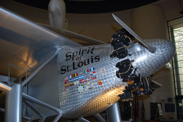 - Single-engine aircraft