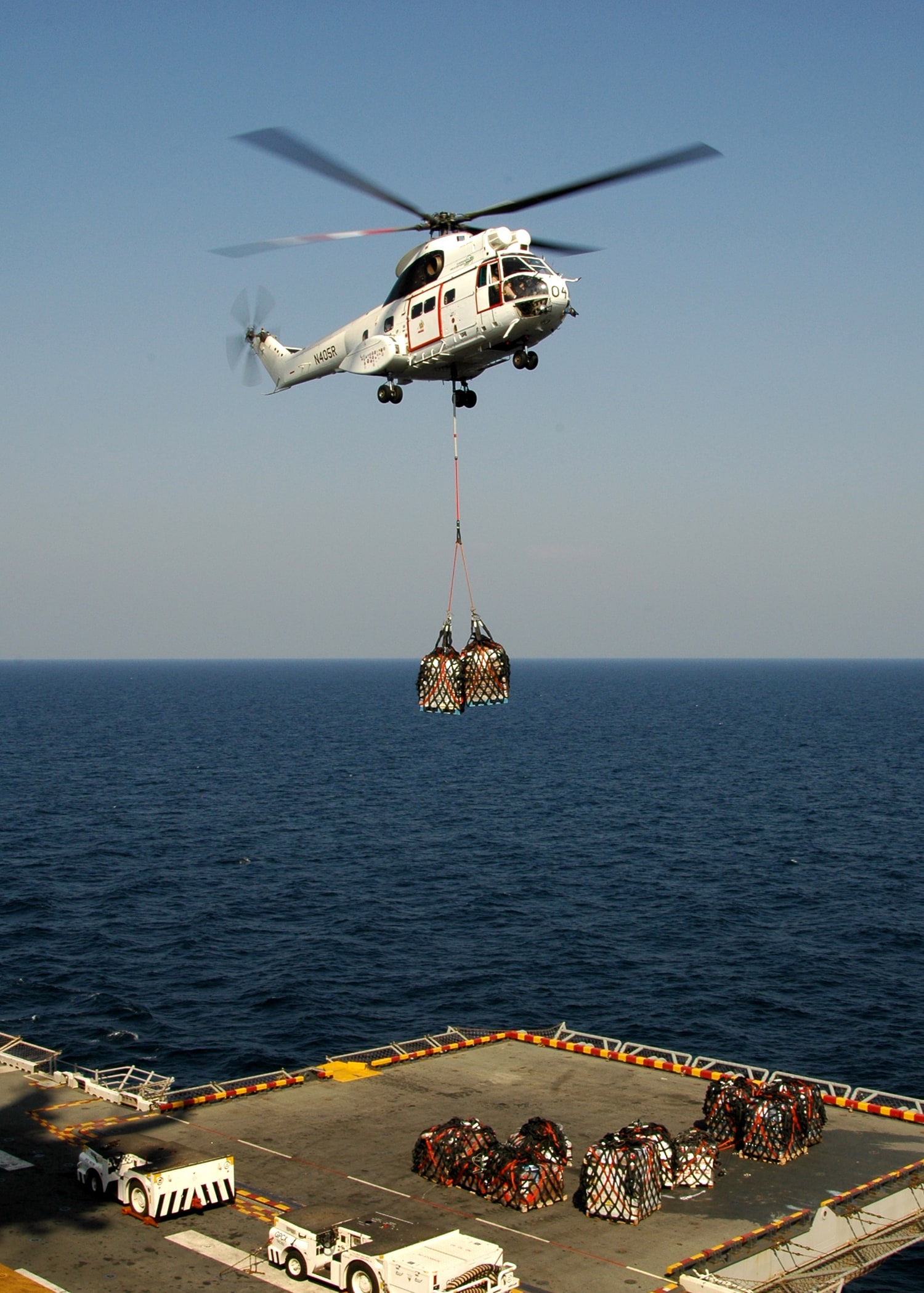 U.S. Navy photo by Mass Communication Specialist Seaman Chad R. Erdmann's best shot — N405R