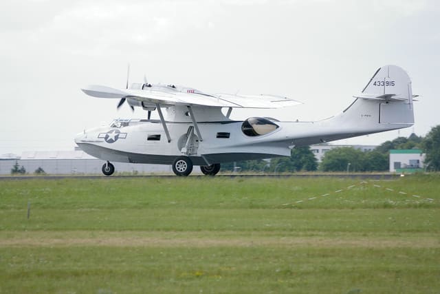 - Twin-engine aircraft