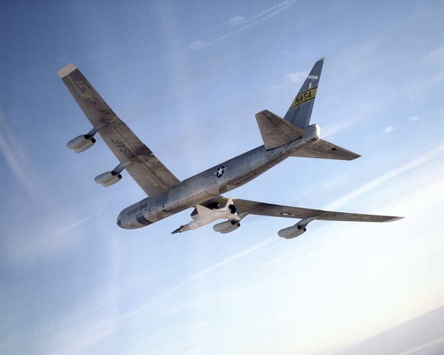 - Aircraft