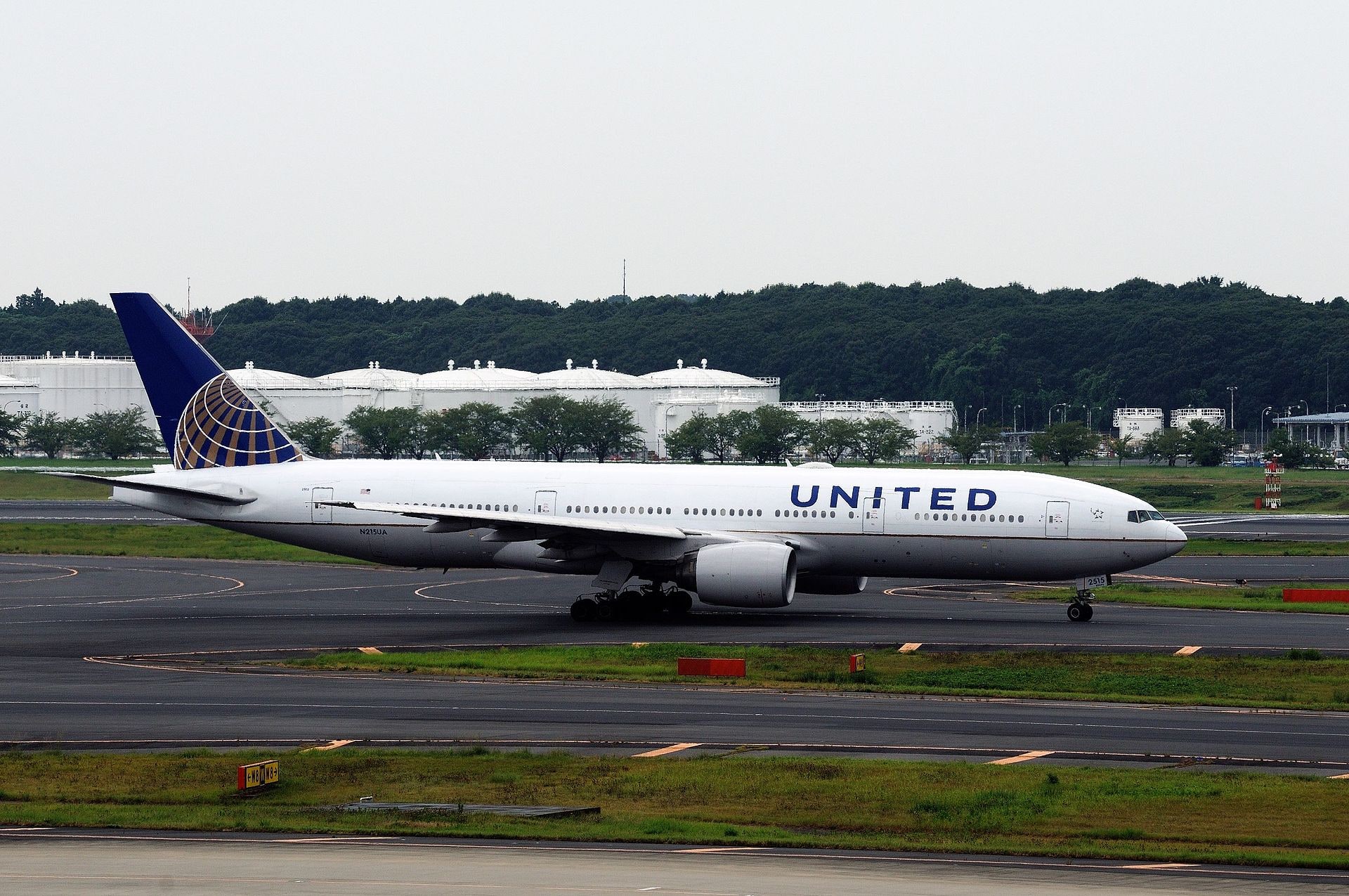 contri's best shot — N215UA