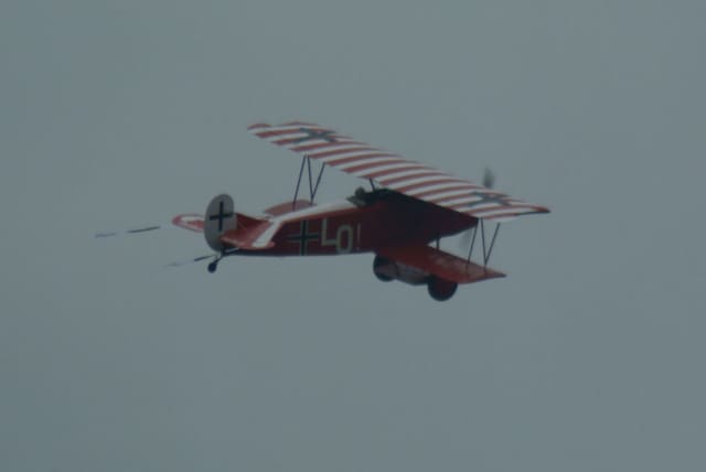 - Single-engine aircraft