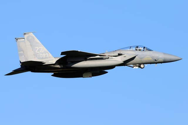 - Twin-engine aircraft