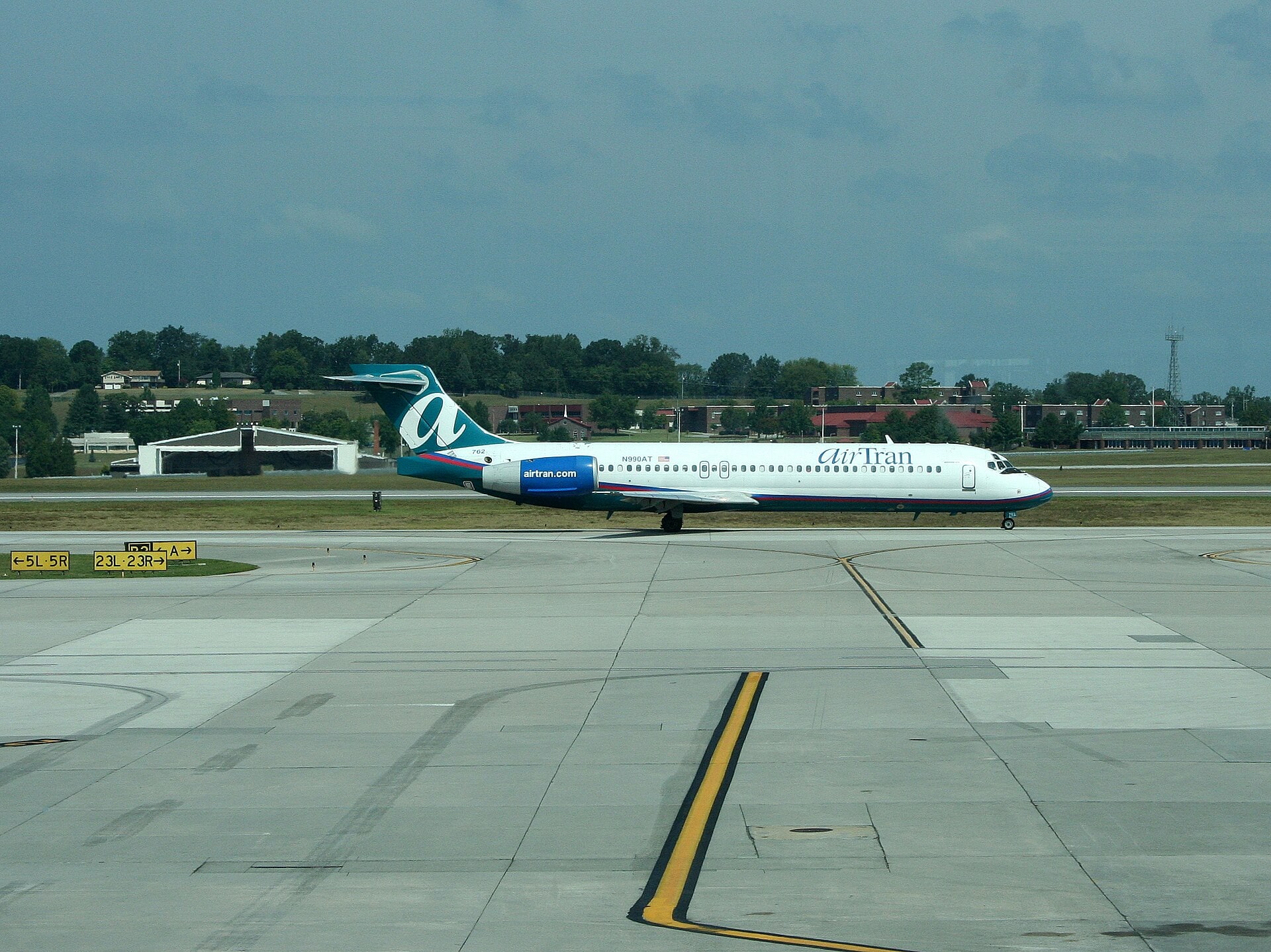 Oyoyoy's best shot — N990AT